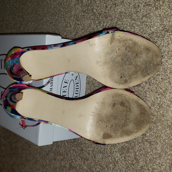 STEVE Madden Stecy Floral Print Ankle Strap Heels Size 9 - Picture 5 of 5